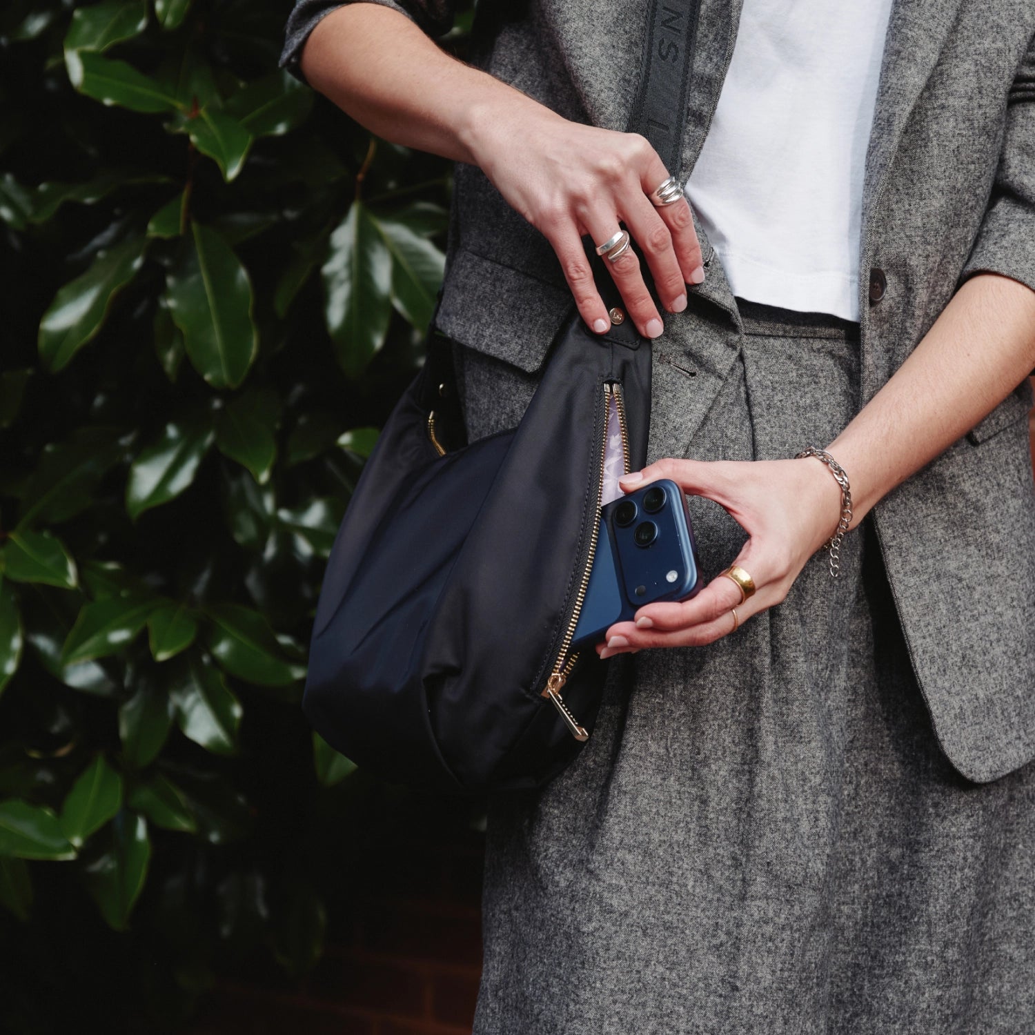 Aoyama - Nylon - Black / Gold / Lavender