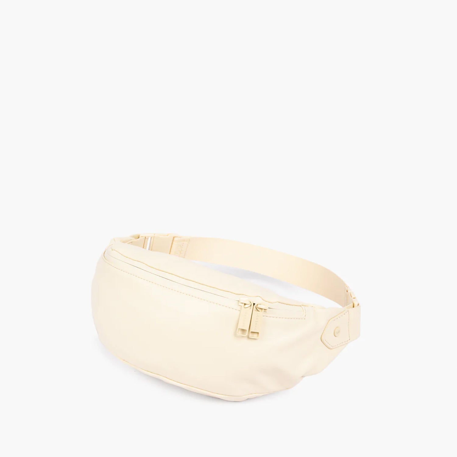 front angle of the Lo & Sons Bond fanny in ivory