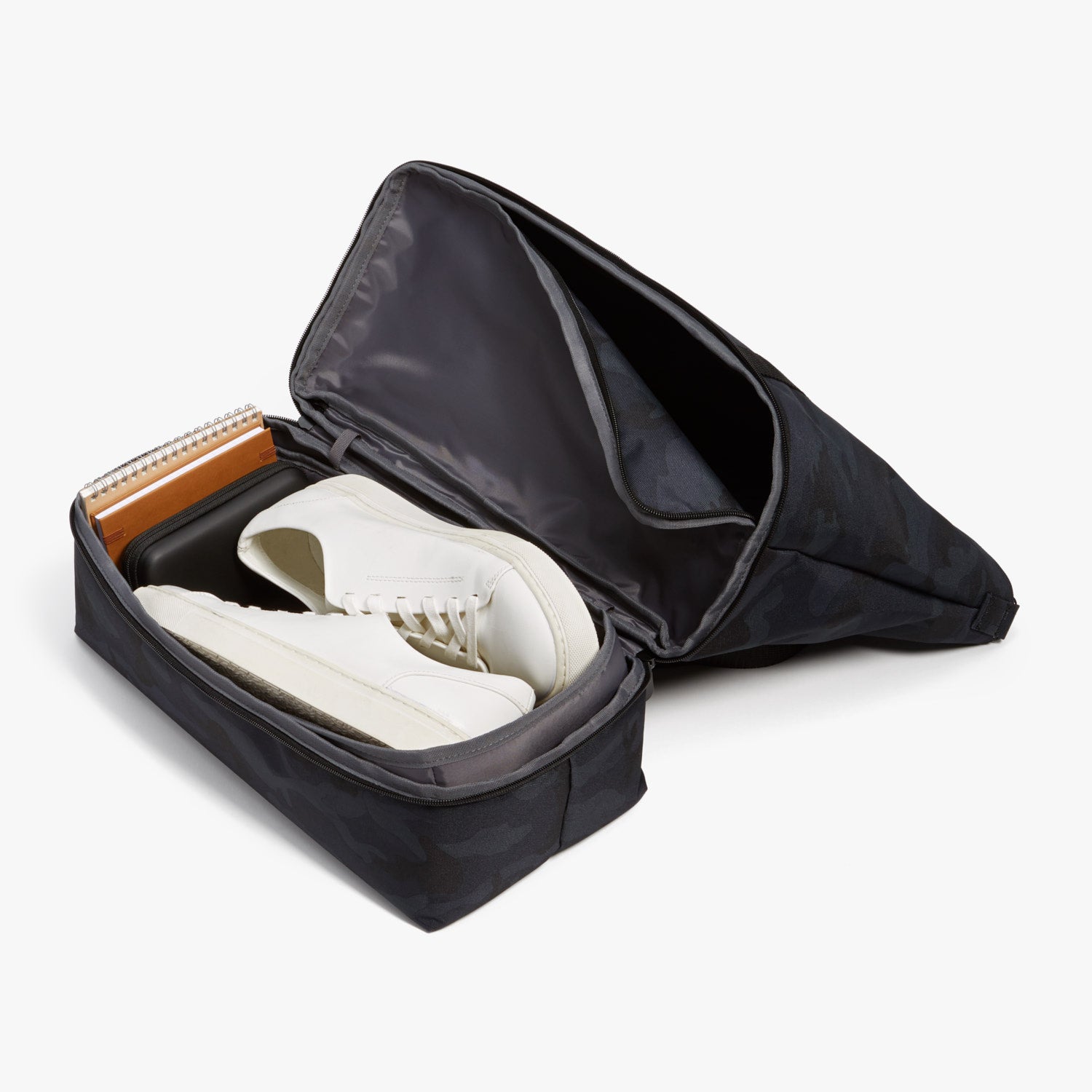 Bottom Pocket - Catalina Deluxe Tote - 600D Recycled Poly - Navy Camo - Tote - Lo & Sons