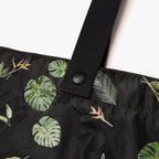 Lo and Sons Del Mar Packable Tote Large Leaf Print closeup handle
