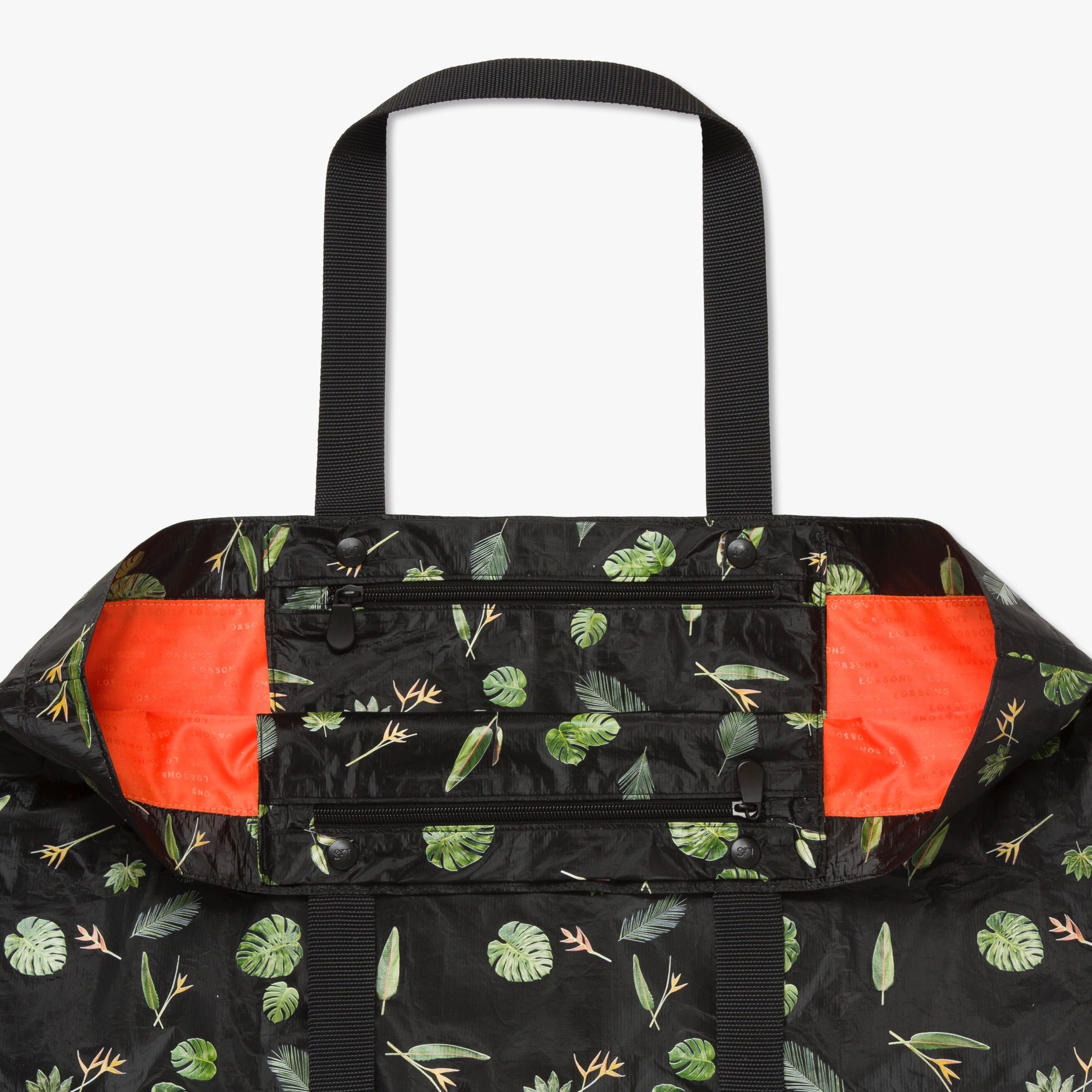 Lo and Sons Del Mar Packable Tote Large Leaf Print interior buttons for pouches