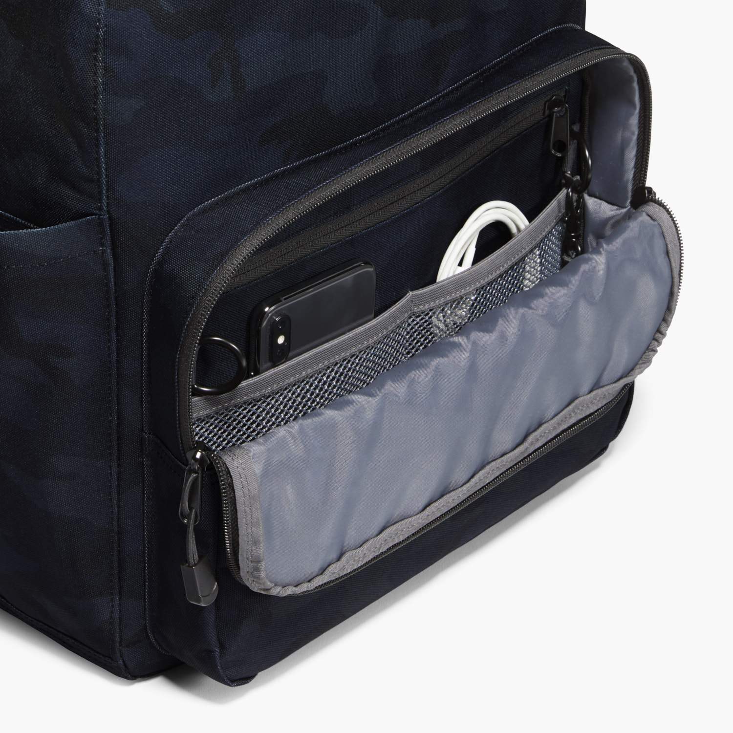 Front Pocket Packed - The Hanover Deluxe - 600D Recycled Poly - Navy Camo - Backpack - Lo & Sons