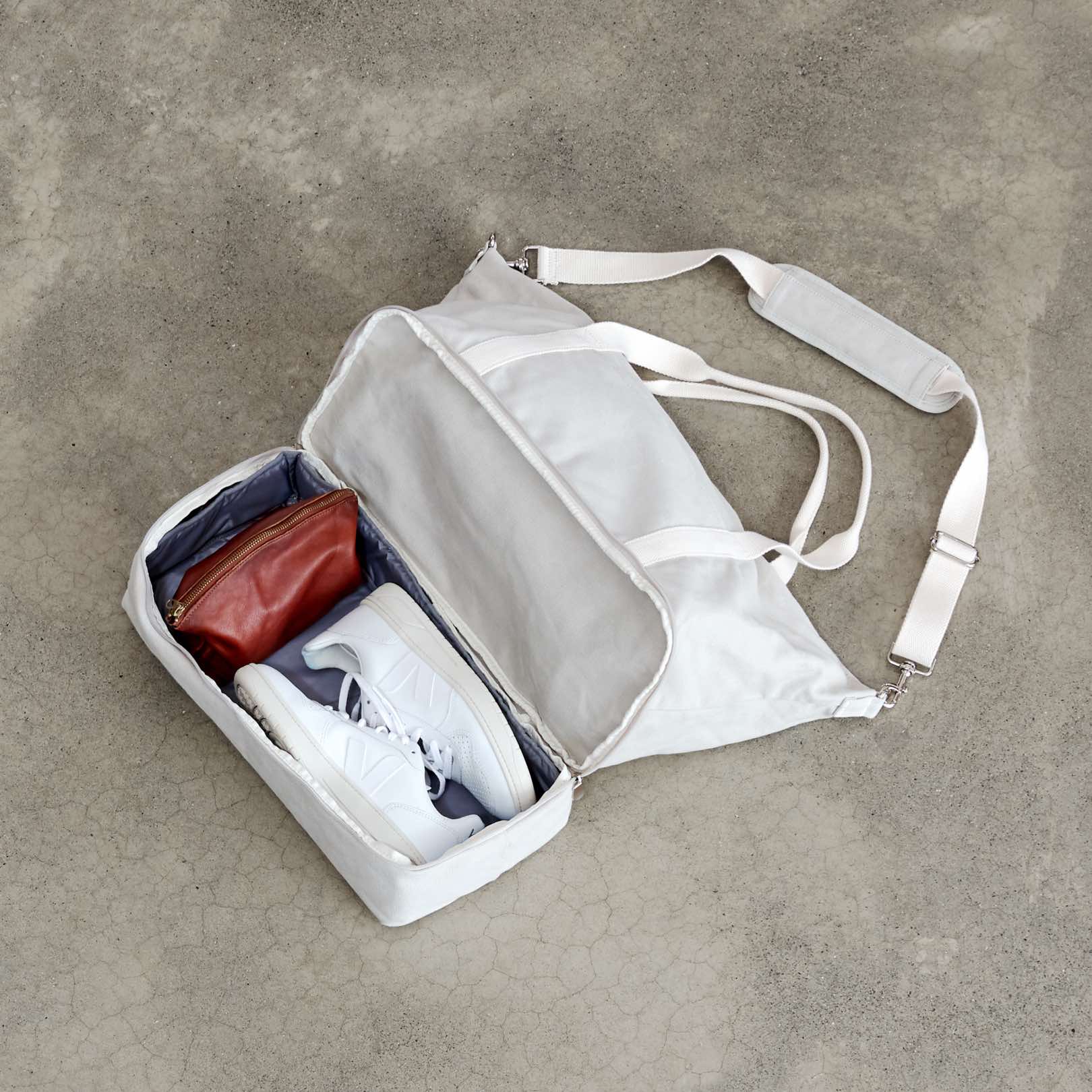 Shoes bottom pocket  - Catalina Deluxe - Organic Canvas - Dove Grey - Weekender - Lo & Sons