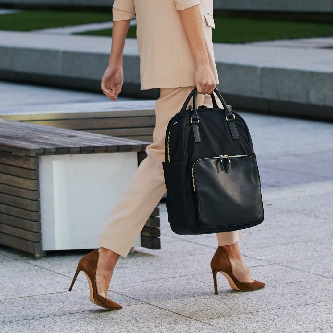 On Model On the move using top handle - The Rowledge - Nylon - Backpack - Lo & Sons