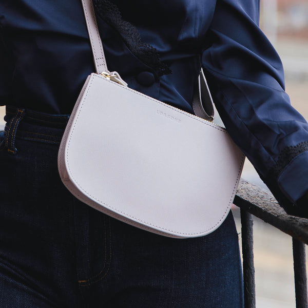 LO & SONS Waverly Bag 5 Ways ✨ such a cute lil versatile bag:') +