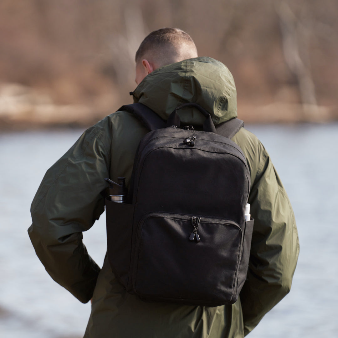 Worn on two shoulders men - Hanover Deluxe 2 - 600D Recycled Poly - Onyx - Backpack - Lo & Sons