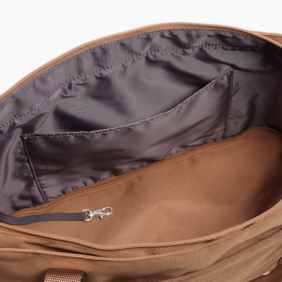 Slip pocket - Catalina Deluxe Tote -  600D Recycled Poly - Golden Brown - Weekenders - Lo & Sons